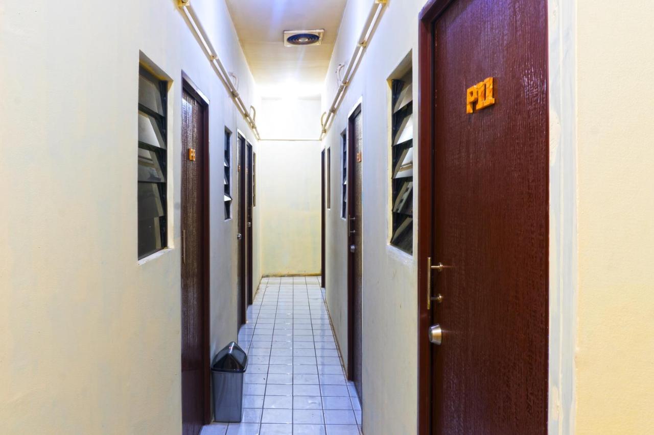 Salihara Kost Hotell Jakarta Exteriör bild