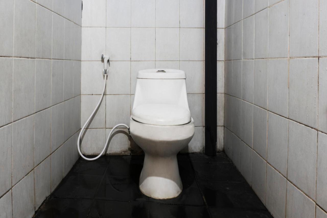 Salihara Kost Hotell Jakarta Exteriör bild