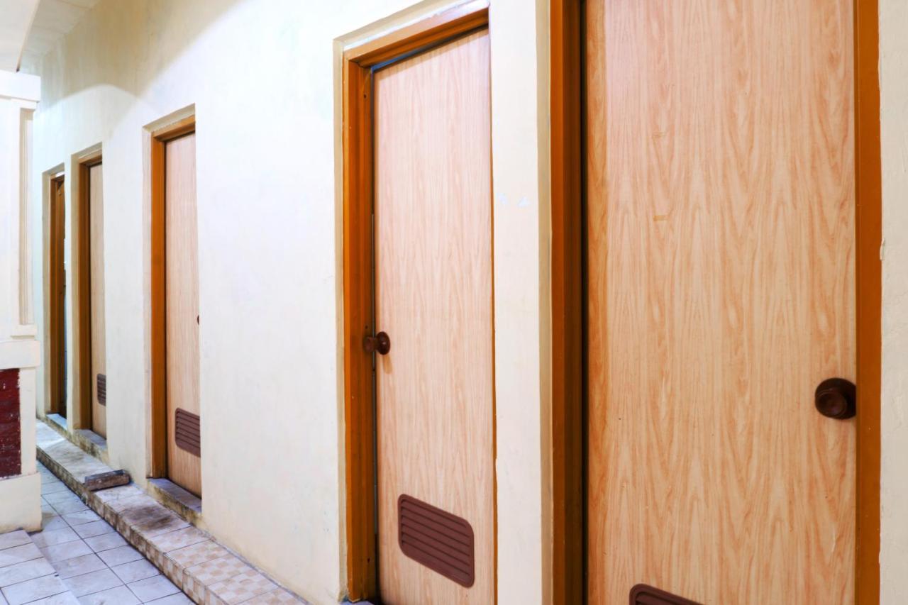 Salihara Kost Hotell Jakarta Exteriör bild