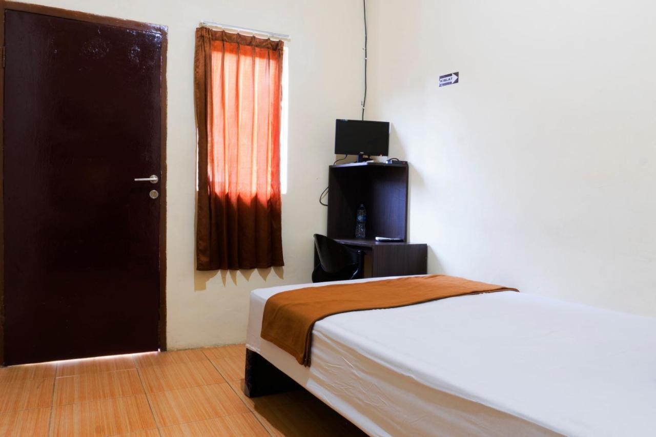 Salihara Kost Hotell Jakarta Exteriör bild
