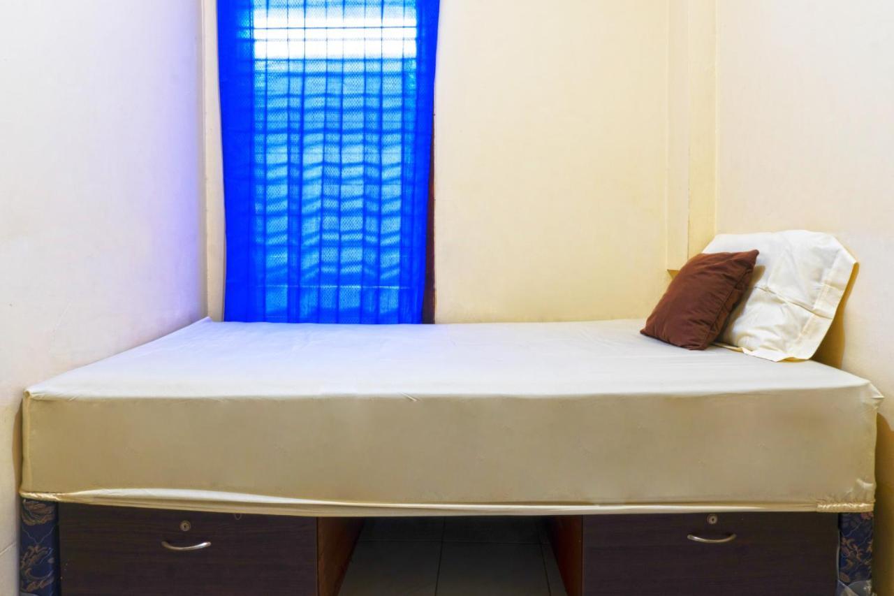 Salihara Kost Hotell Jakarta Exteriör bild